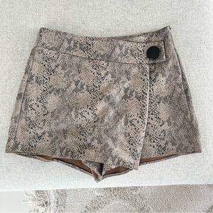 Zara snakeskin skort